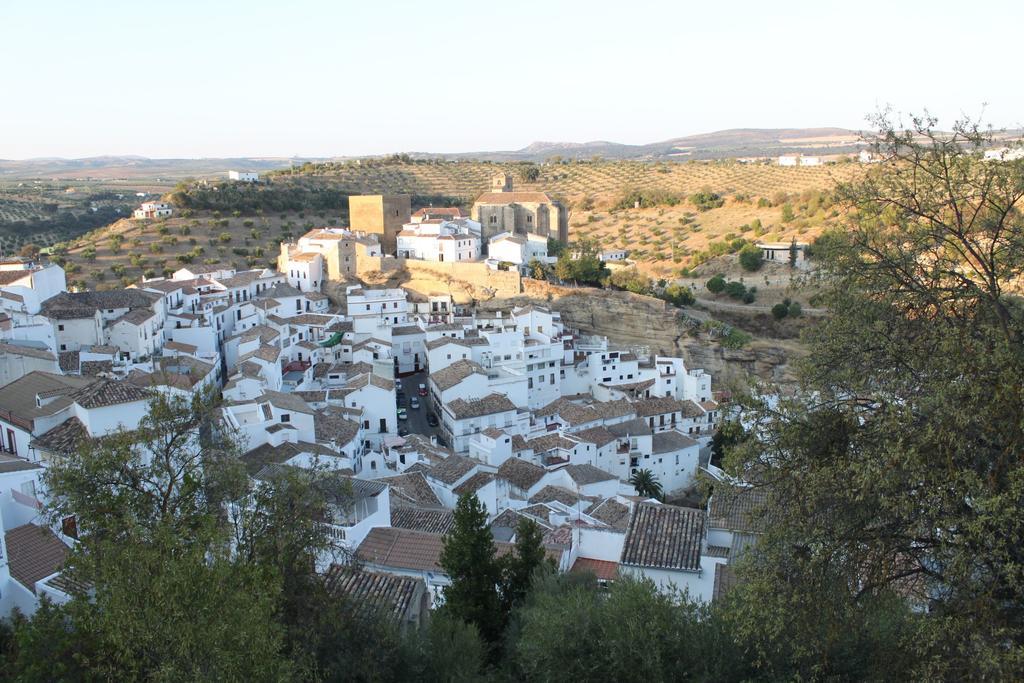 La Roca De Setenil Setenil De Las Bodegas المظهر الخارجي الصورة